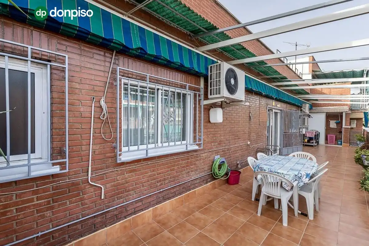 Appartamento con ascensore in vendita a DOCTOR FERMIN GARRIDO, imagen 4