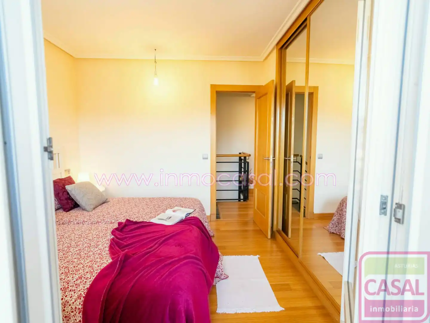 Dormitori de Casa o xalet en venda en Corvera de Asturias amb Calefacció, Terrassa i Traster