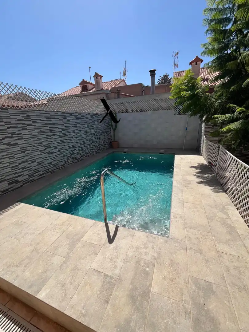 Villa con terrazza in vendita a Urbanizacion PURIAS, imagen 2