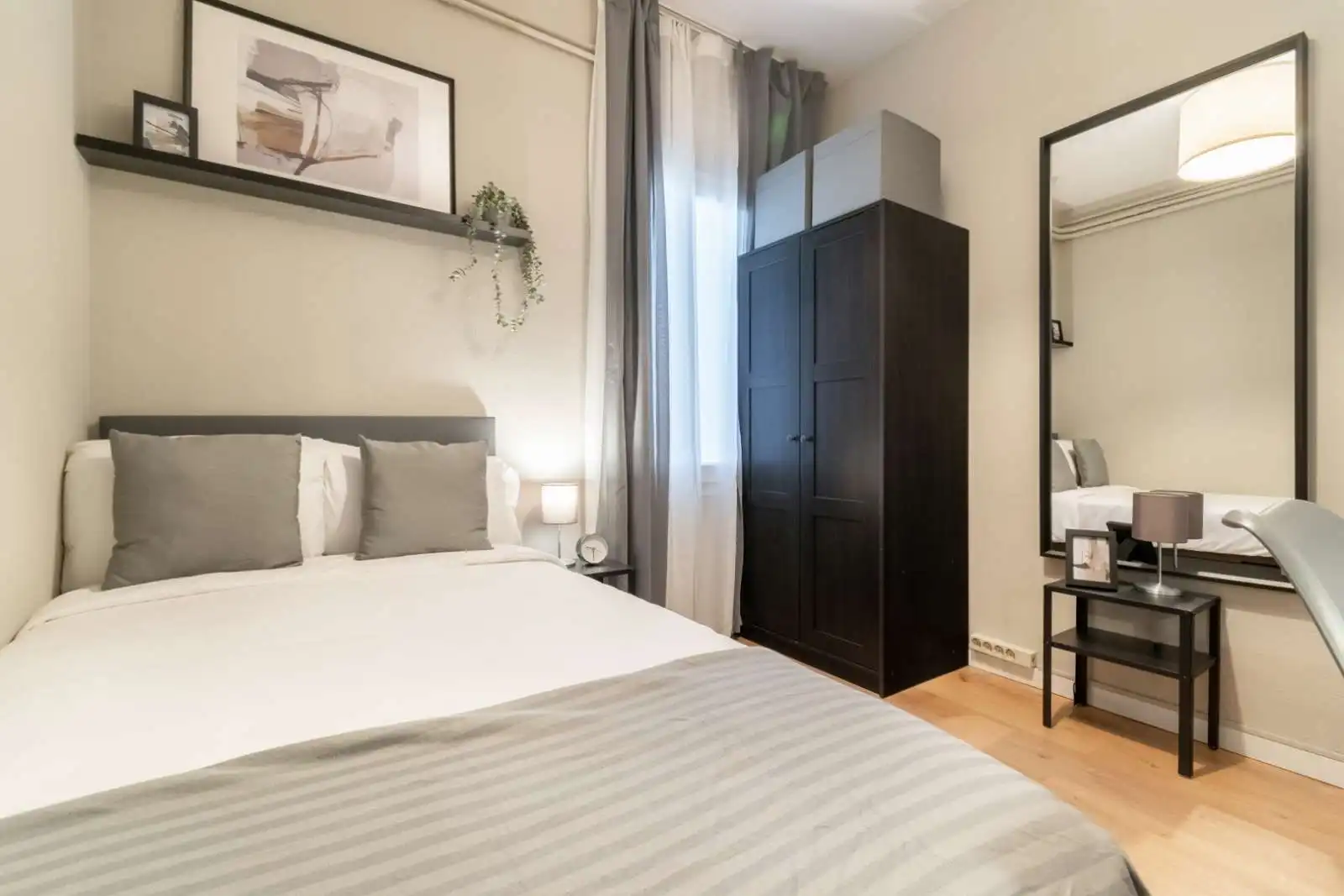 Bedroom of Flat for share in  Barcelona Capital  with Air Conditioner, Terrace and Furnished