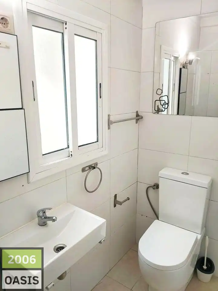 Baño de Piso en venta en Salou con Aire acondicionado y Terraza