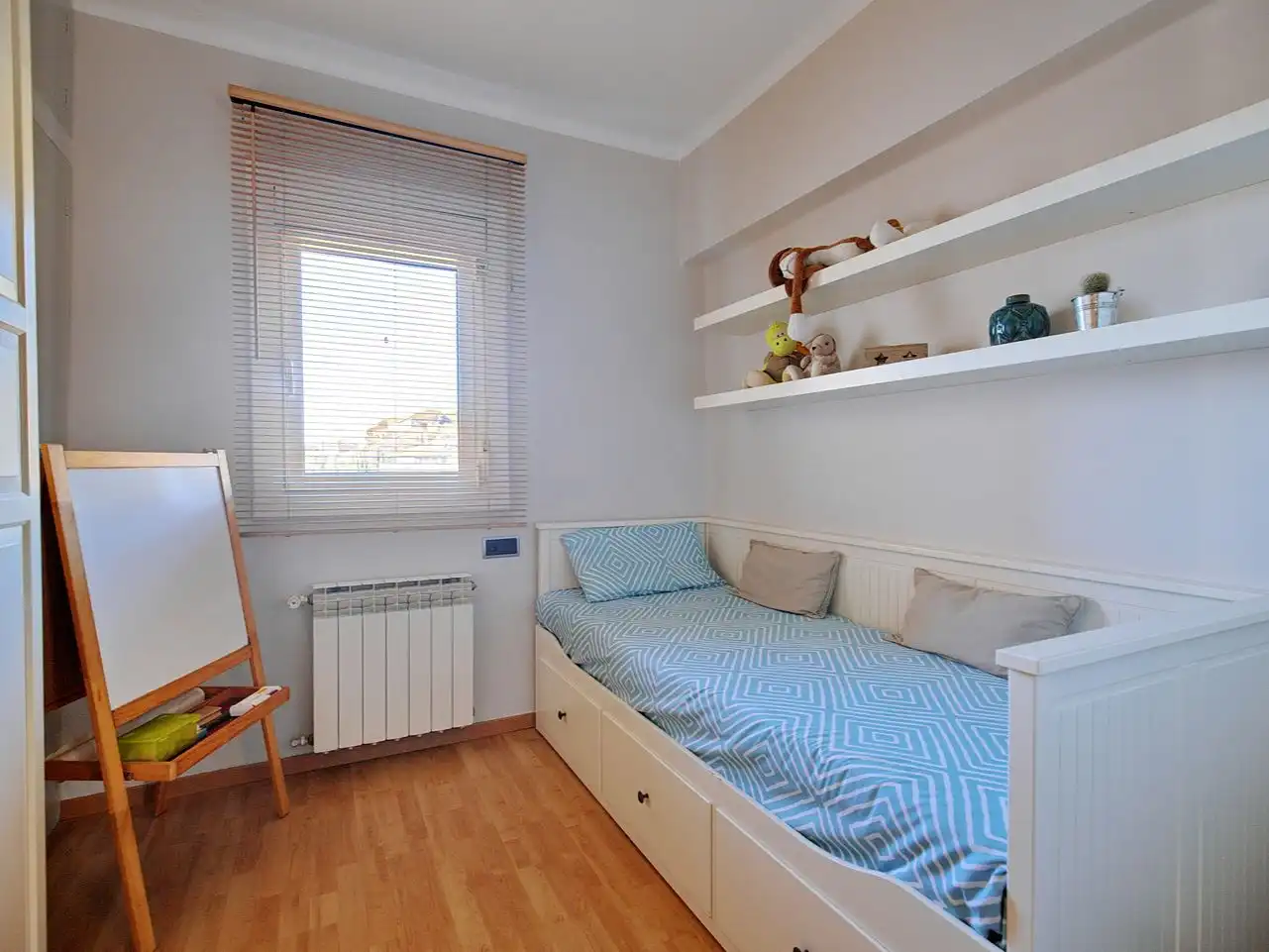Dormitori de Casa o xalet de lloguer en Sant Fost de Campsentelles amb Aire condicionat, Terrassa i Piscina
