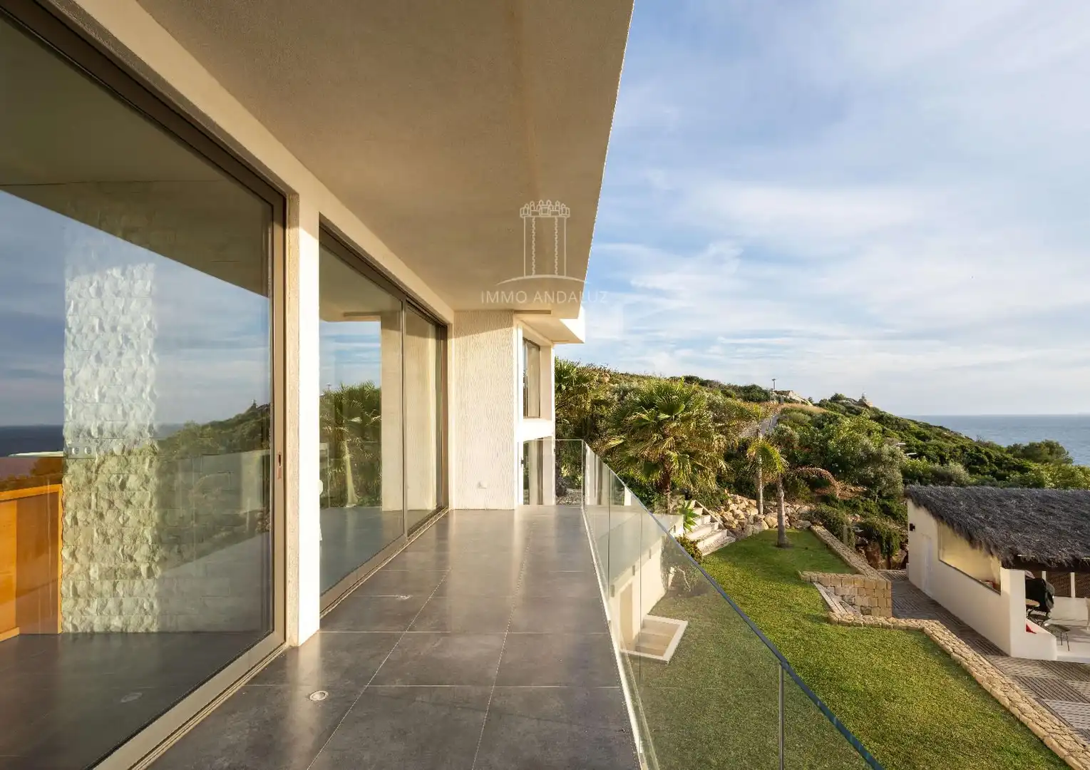 Terrace of Houses for sale in Zahara de los Atunes  with Air Conditioner, Heating and Storage room