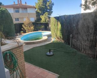 Swimming pool of Single-family semi-detached for sale in Petrer  with Terrace and Swimming Pool