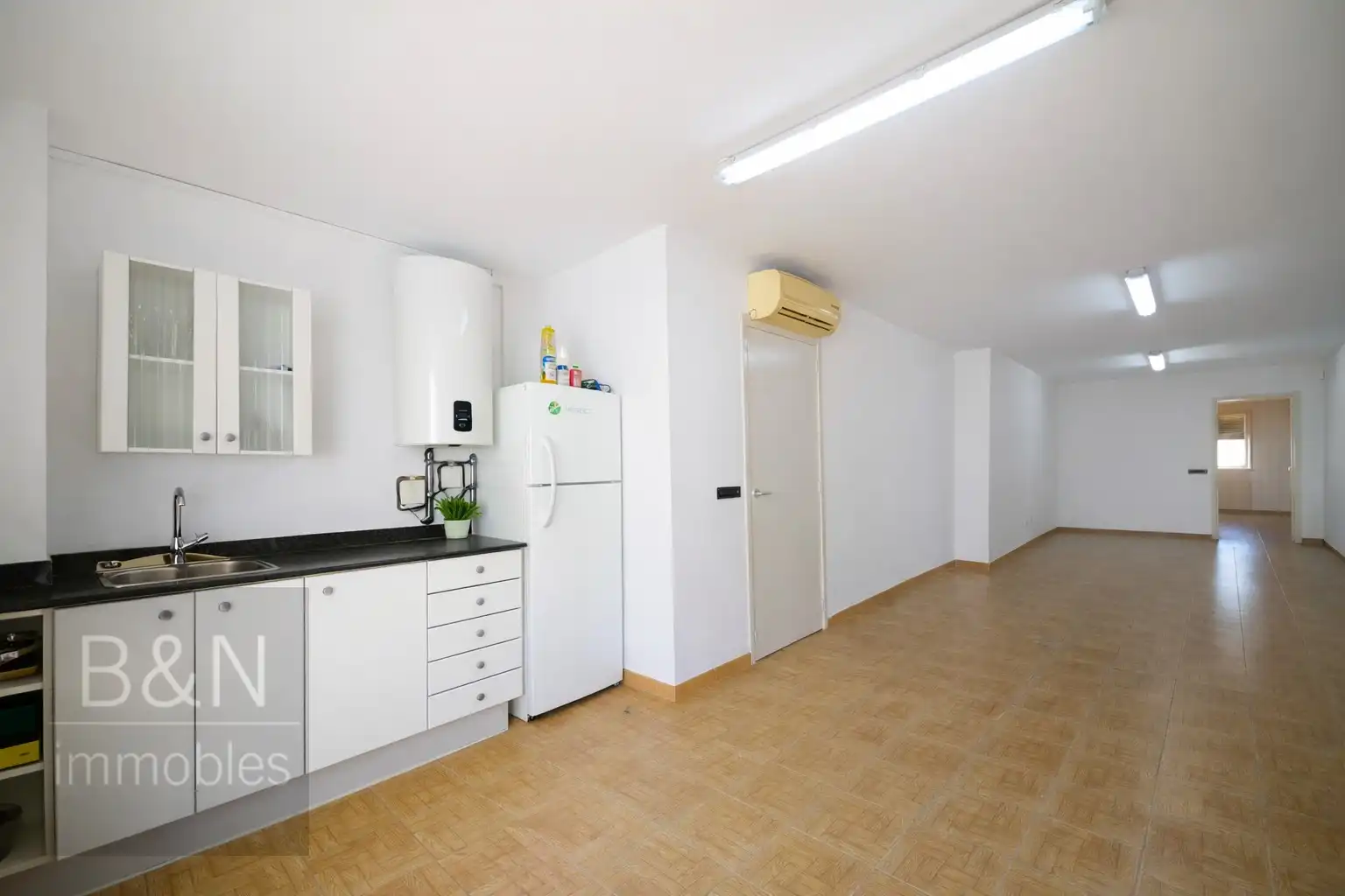 Cuina de Casa o xalet en venda en Rubí amb Aire condicionat, Calefacció i Terrassa