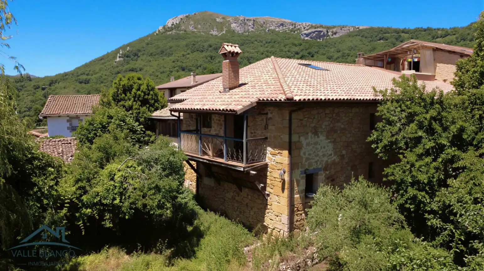 Casa en venta en Valle de Valdebezana, imagen 2