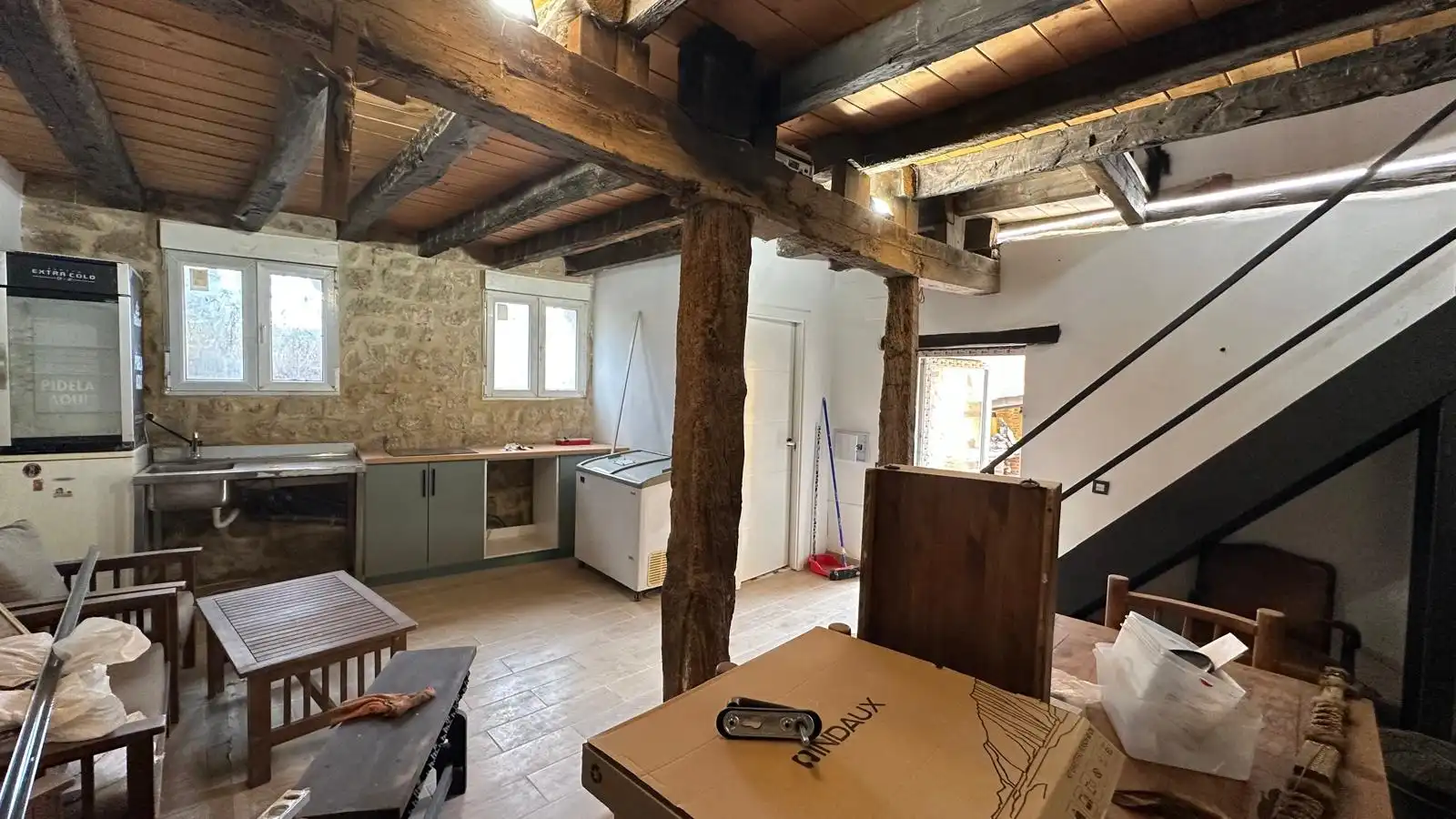 Cuina de Casa o xalet en venda en Castrojeriz amb Calefacció, Parquet i Terrassa