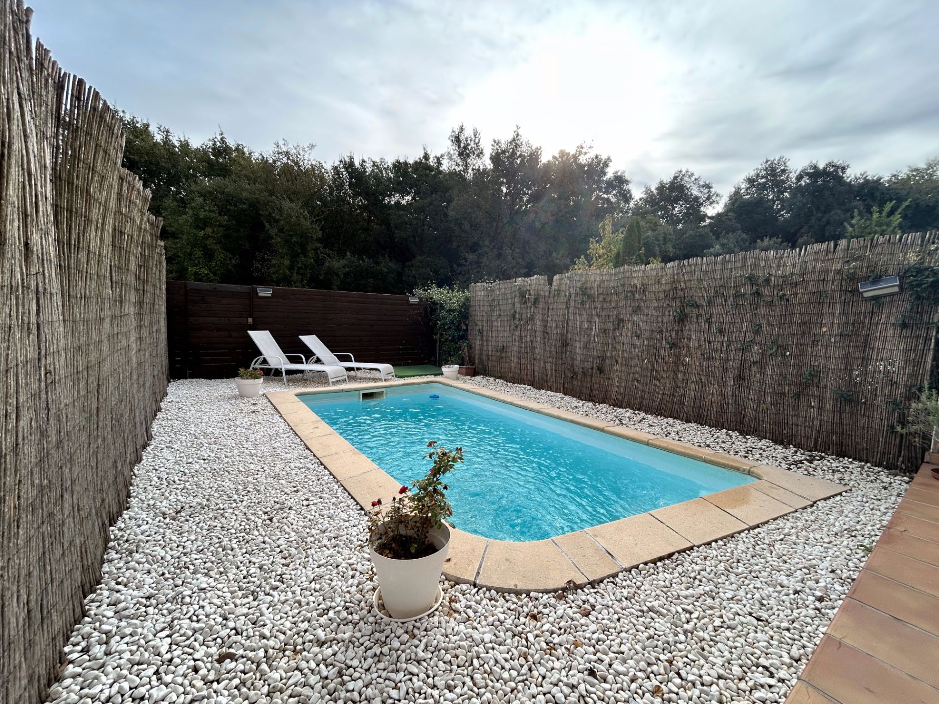 Swimming pool of House or chalet for sale in Girona Capital  with Air Conditioner, Heating and Private garden