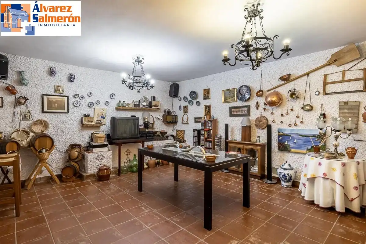 Kitchen of Houses for sale in Granada  with Air Conditioner, Heating and Terrace