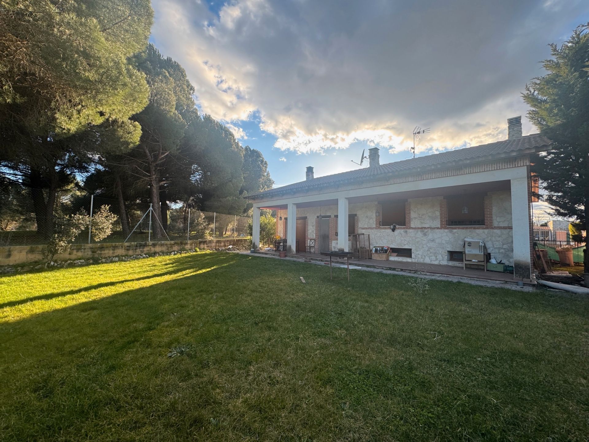 Jardí de Casa o xalet en venda en Sardón de Duero amb Aire condicionat, Calefacció i Jardí privat