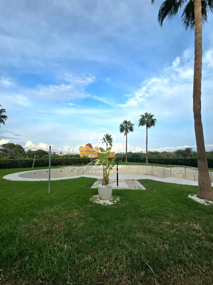 Jardín de Piso en venta en Roquetas de Mar con Aire acondicionado, Calefacción y Terraza