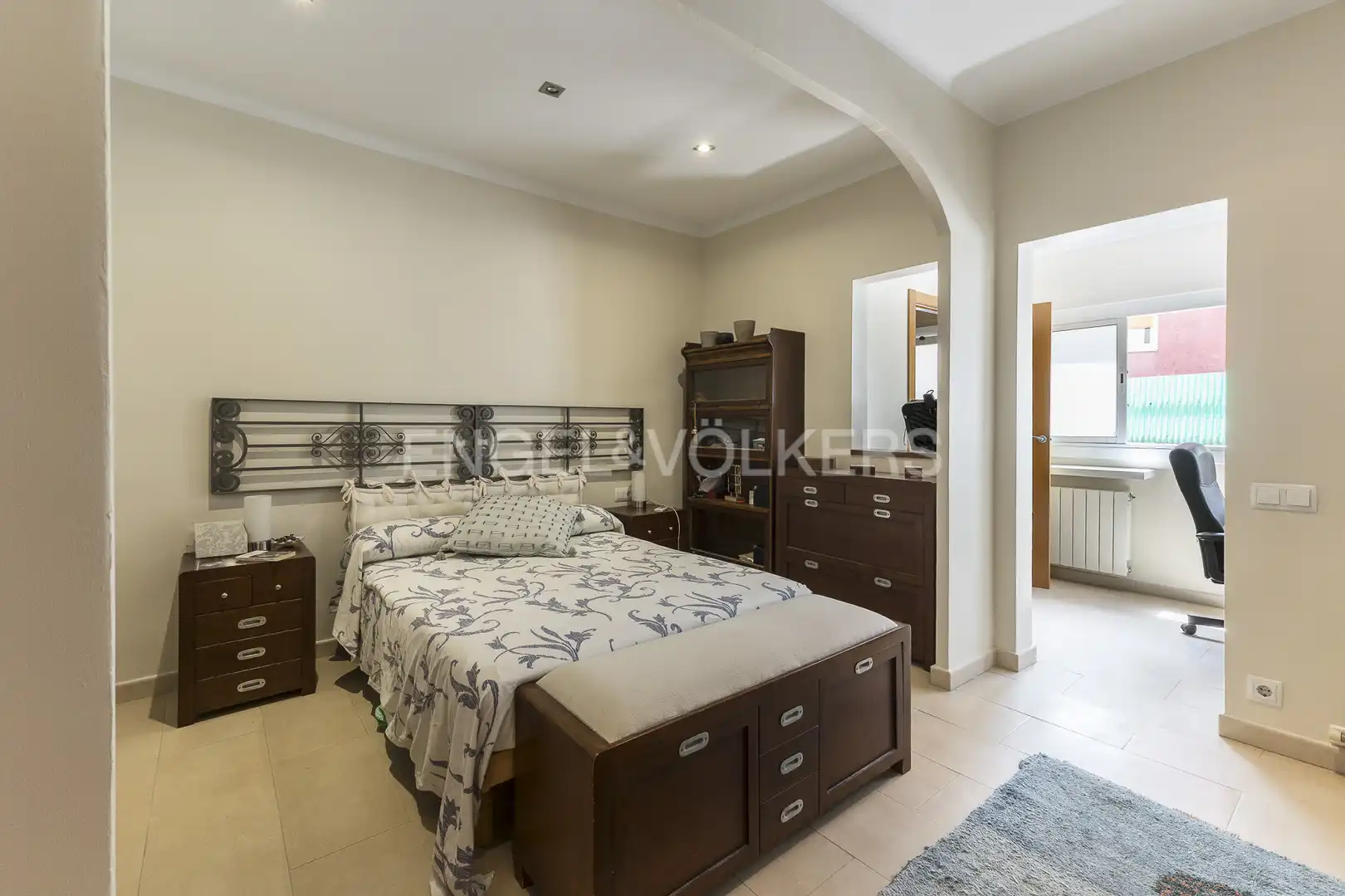 Bedroom of Houses for sale in Barcelona  with Air Conditioner, Heating and Terrace