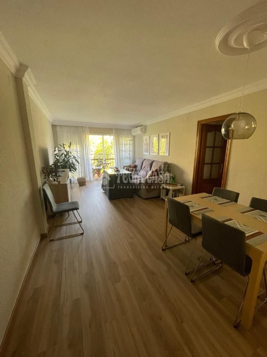 Living room of Flat for sale in Alcalá de Guadaira  with Air Conditioner and Balcony