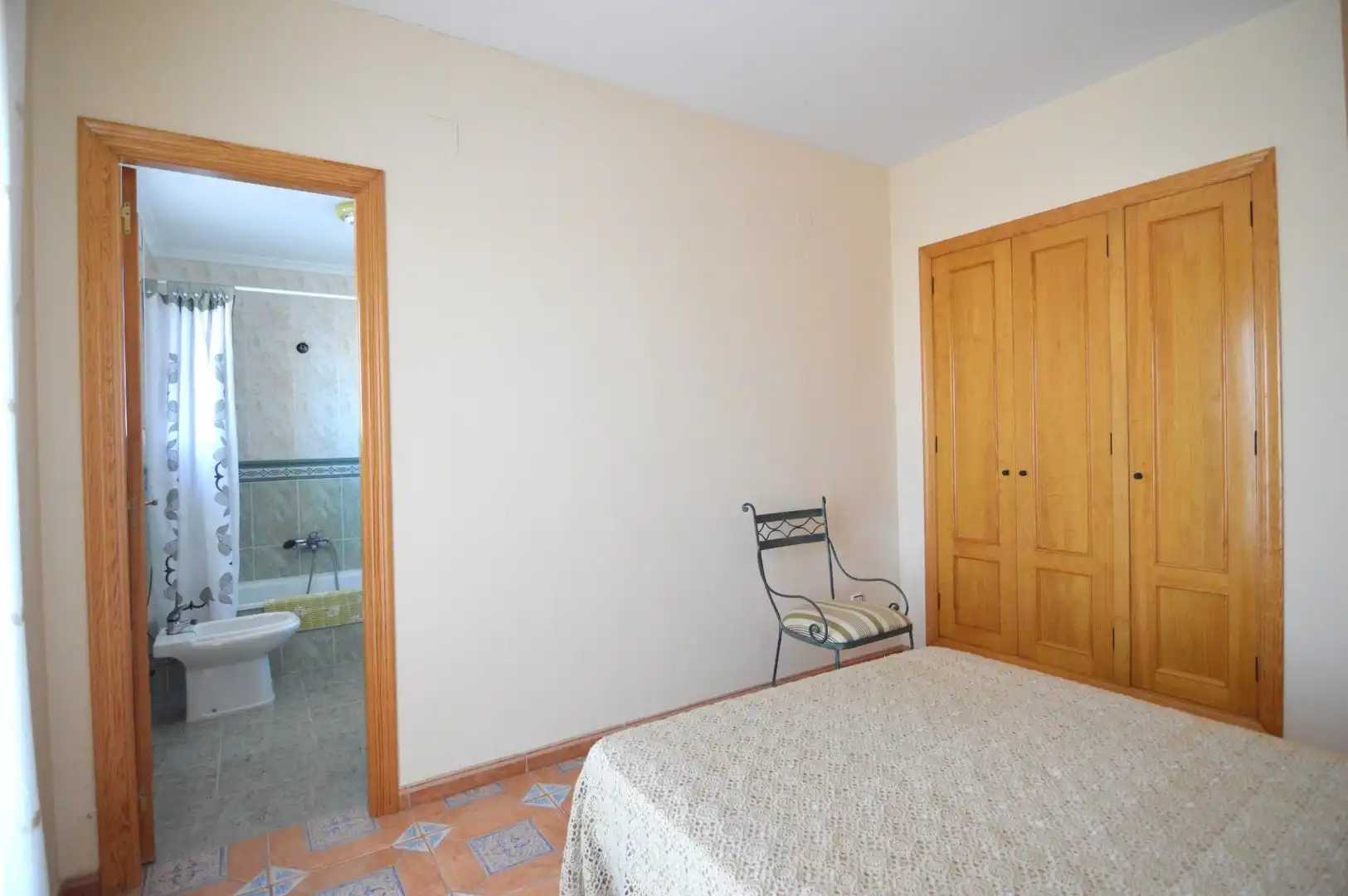 Habitación de Casa adosada en venta en Cullera con Jardín privado, Terraza y Amueblado