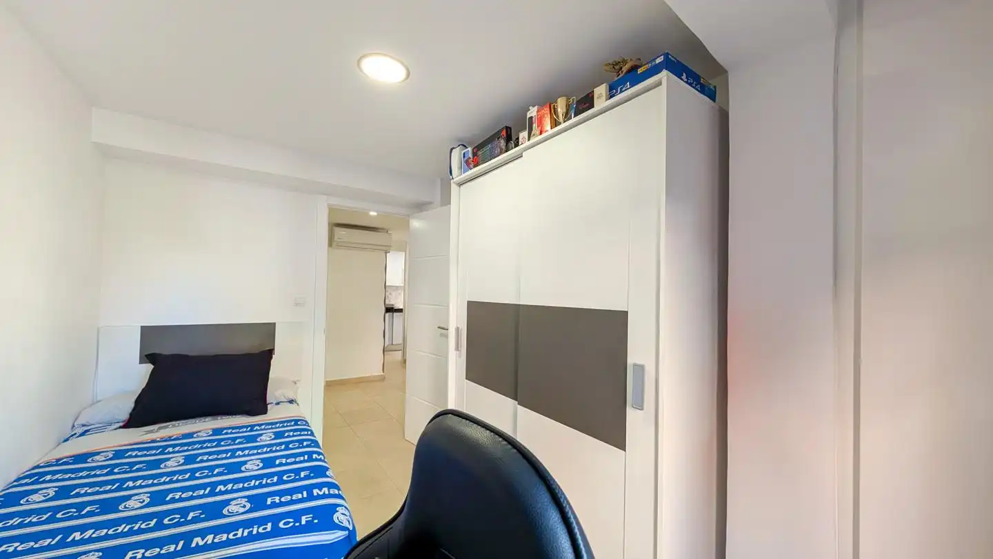 Bedroom of Flat for sale in Santa Pola  with Air Conditioner