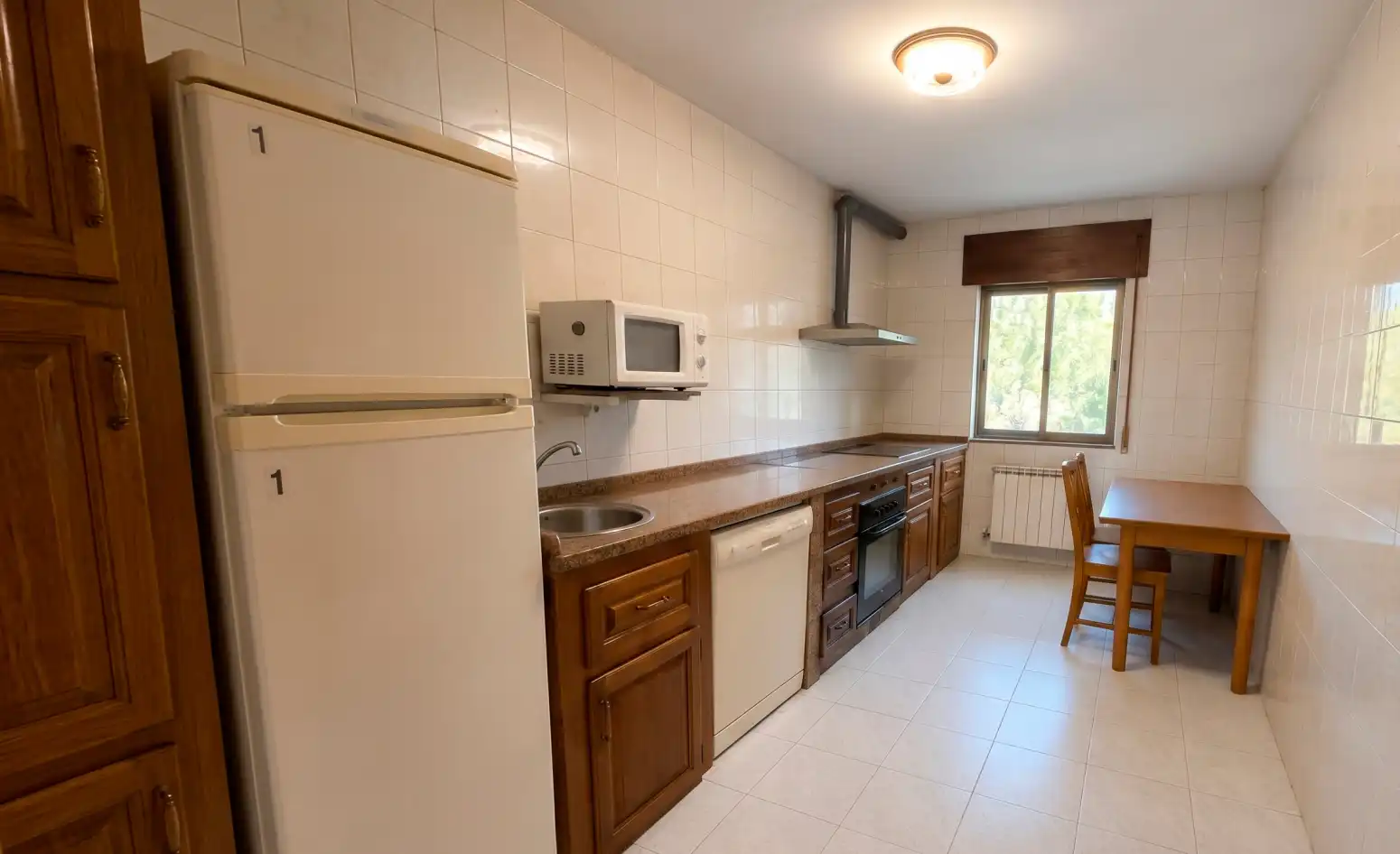 Cuina de Casa o xalet en venda en Llanes amb Calefacció
