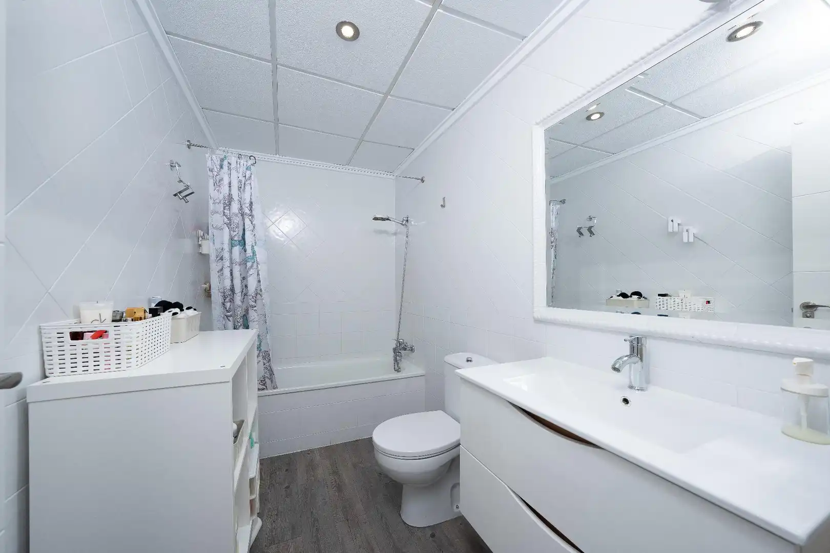 Bathroom of Detached homes for sale in Elche / Elx  with Air Conditioner, Private garden and Terrace