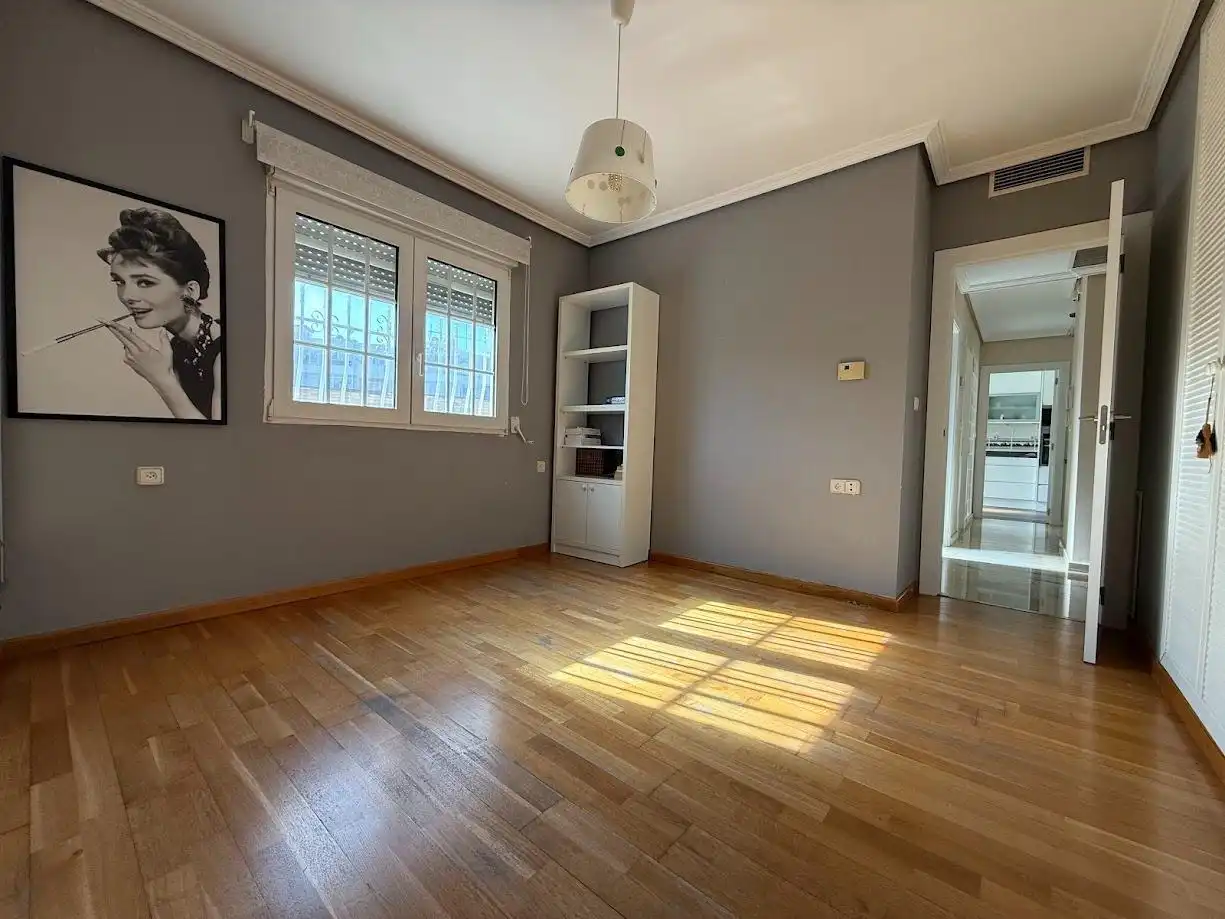 Habitación de Piso en venta en Mislata con Aire acondicionado, Calefacción y Balcón