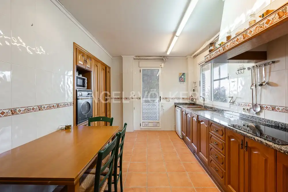Cocina de Casa o chalet en venta en Puçol con Aire acondicionado, Calefacción y Jardín privado