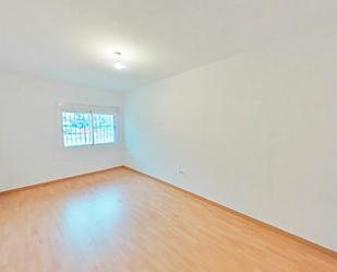 Bedroom of Flat for sale in Alcalá de Henares  with Heating and Oven