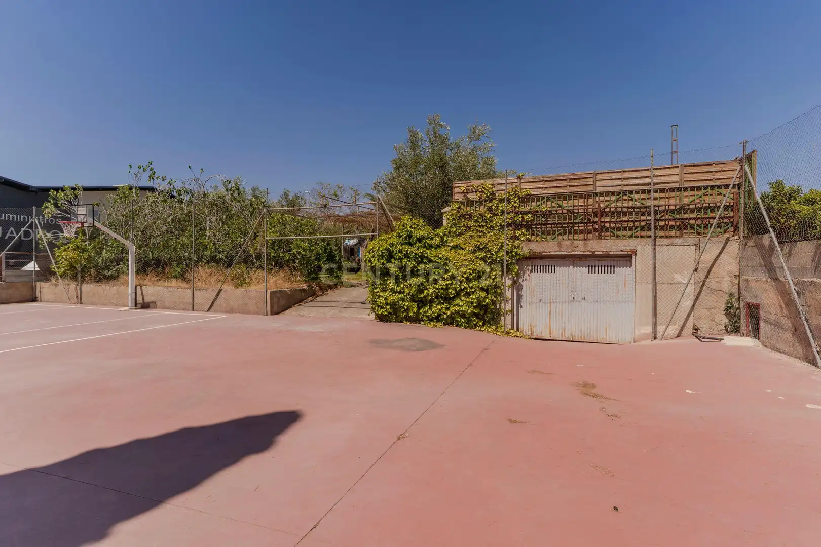 Jardín de Edificio en venta en Gójar