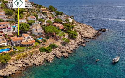 Vista exterior de Casa o xalet en venda en L'Escala amb Terrassa