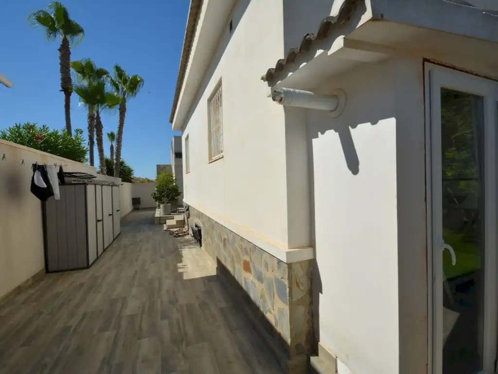 Vista exterior de Casa o chalet en venta en Rojales con Aire acondicionado, Jardín privado y Terraza