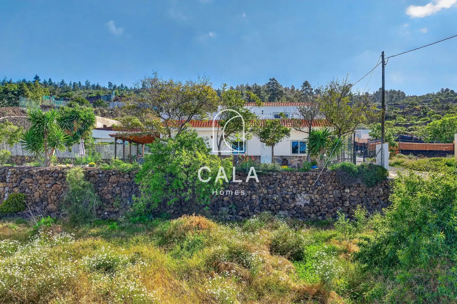 Exterior view of Houses for sale in Guía de Isora  with Private garden, Terrace and Storage room