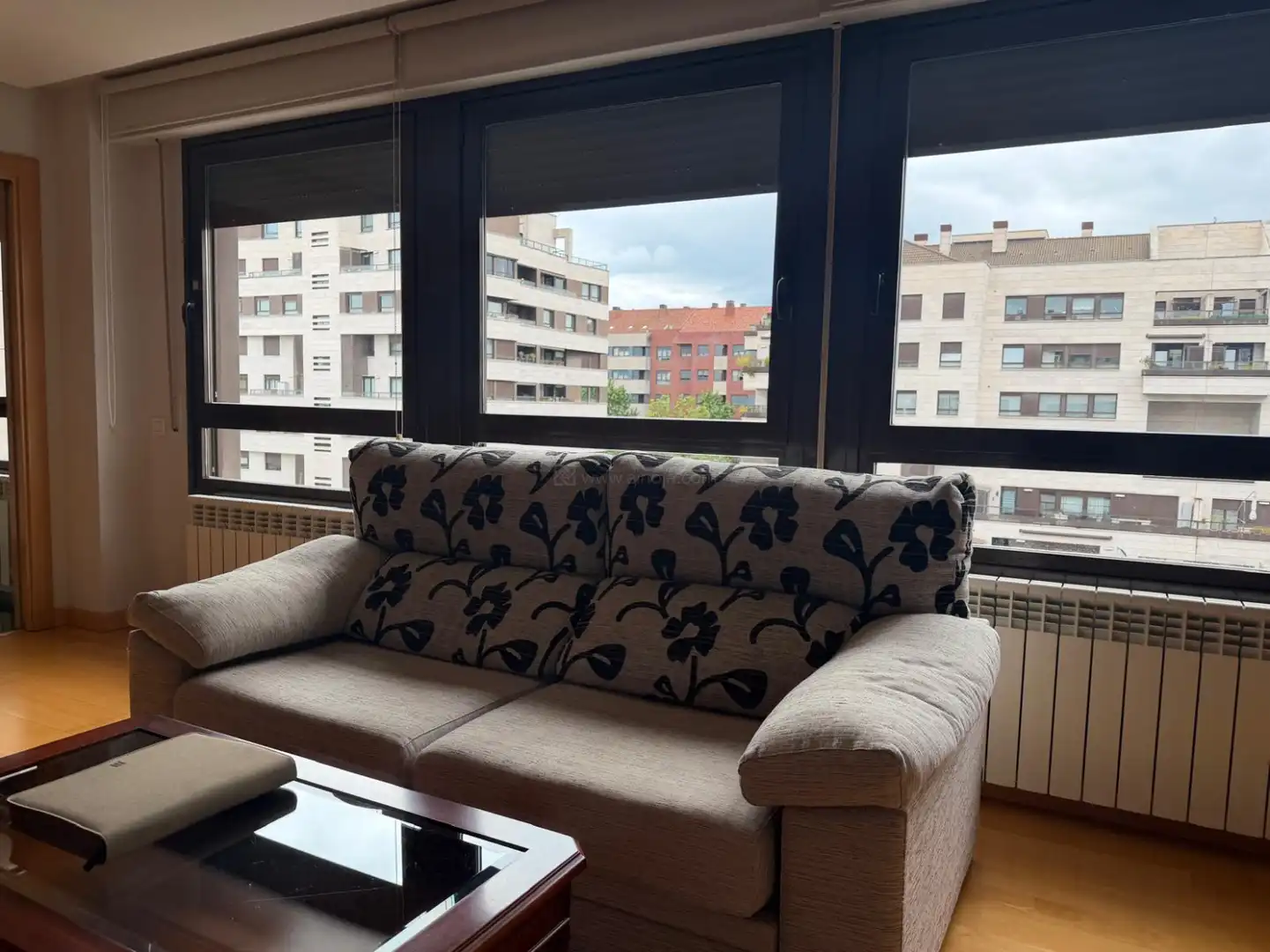 Sala de estar de Piso en venta en  Logroño con Calefacción, Parquet y Terraza