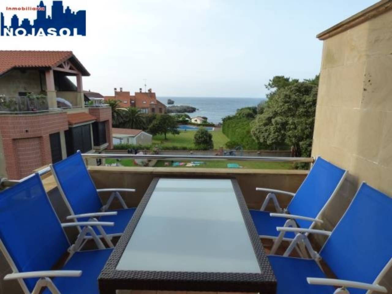 Terraza de Ático de alquiler en Noja con Calefacción, Terraza y Amueblado