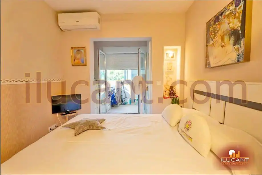 Habitación de Casa o chalet en venta en El Campello con Aire acondicionado, Terraza y Trastero