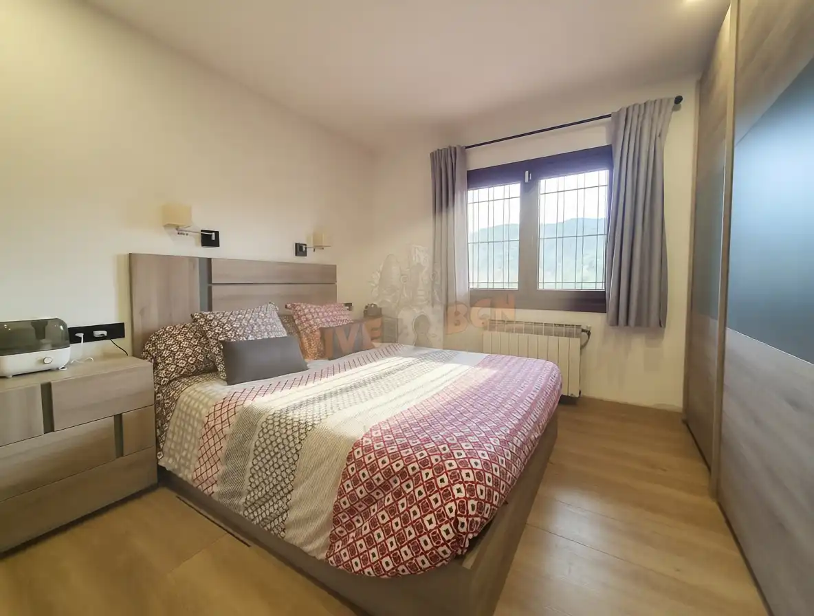 Dormitori de Casa o xalet en venda en Vallgorguina amb Calefacció, Jardí privat i Parquet