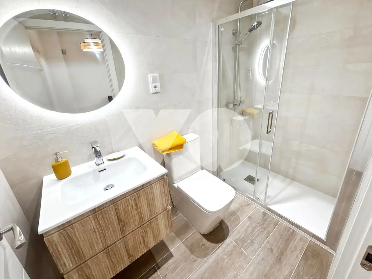 Bathroom of Ground floor for sale in Madrid