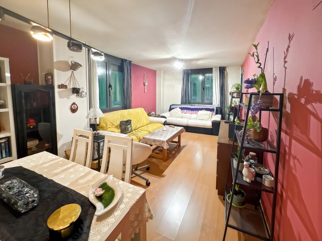 Living room of Flat for sale in  Madrid Capital  with Heating and Storage room