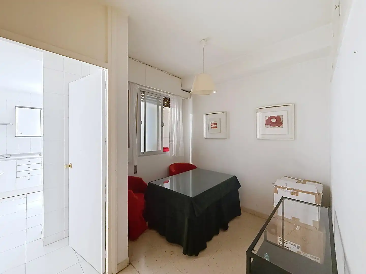 Habitación de Piso en venta en Sevilla con Aire acondicionado, Jardín privado y Trastero