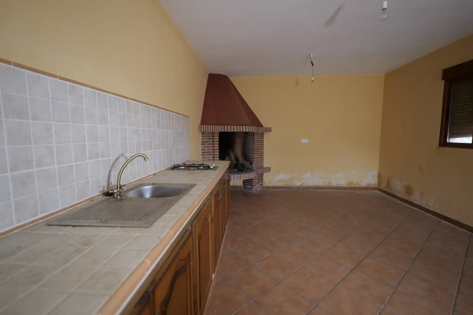 Cocina de Finca rústica en venta en Cádiar