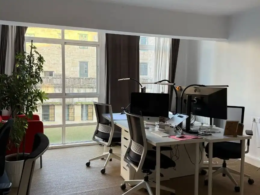 Office for rent in Zona de Plaza de Barcelos