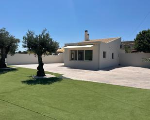 Vista exterior de Casa o xalet de lloguer en Elche / Elx amb Aire condicionat