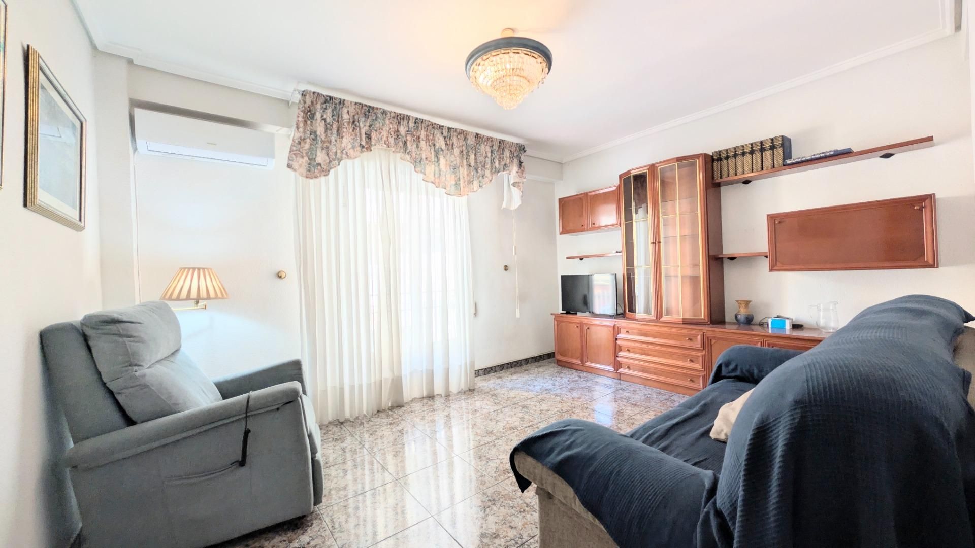 Habitación de Piso en venta en Elche / Elx con Aire acondicionado