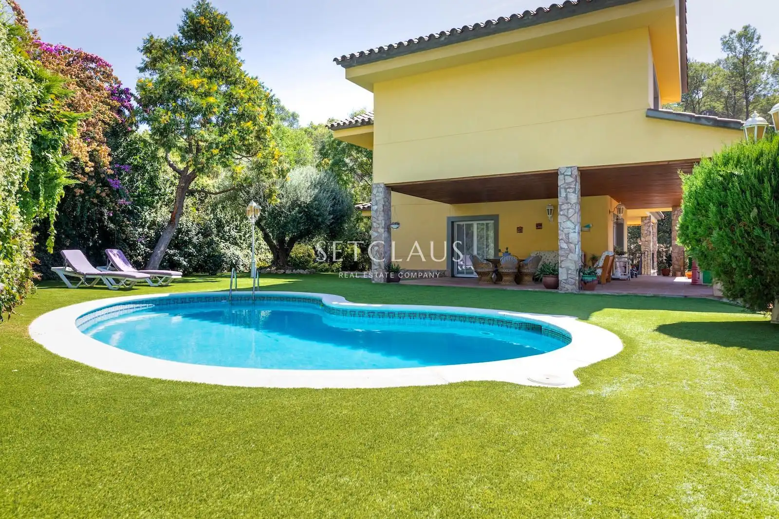 Villa avec piscine à vendre à Vallromanes