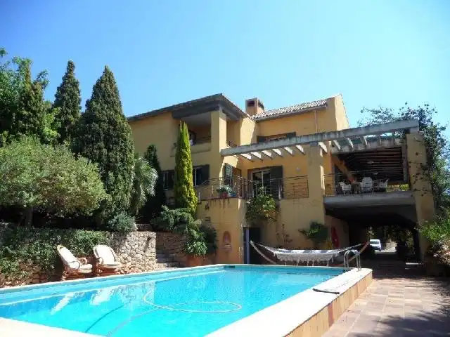 Villa avec piscine à vendre à Borriol