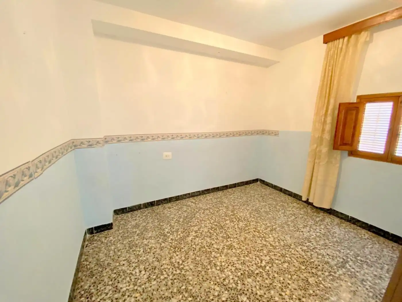 Houses for sale in Mogente / Moixent  with Terrace