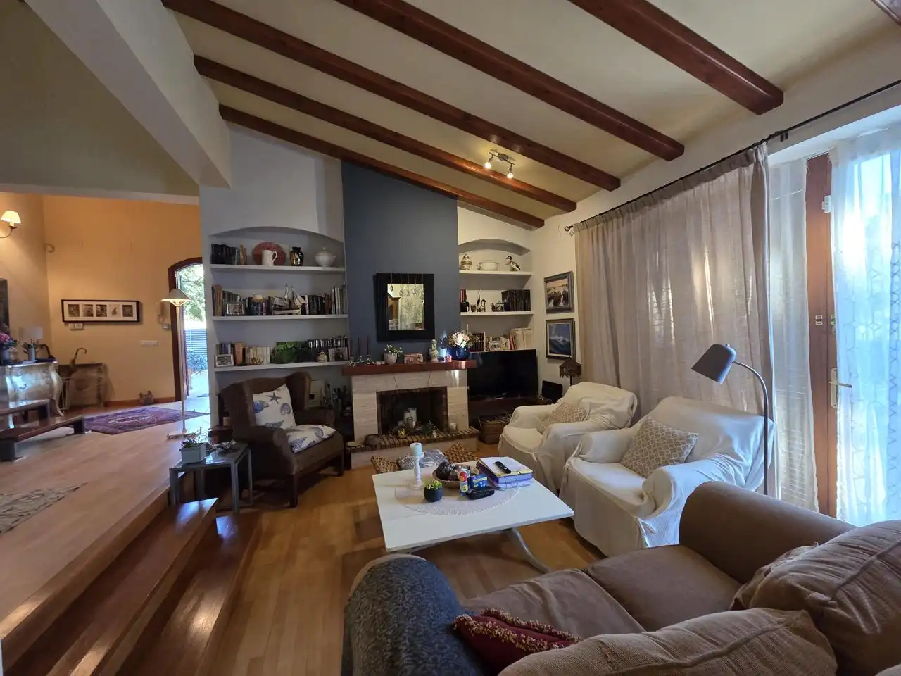 Sala d'estar de Casa o xalet en venda en Tarragona amb Aire condicionat, Jardí privat i Terrassa