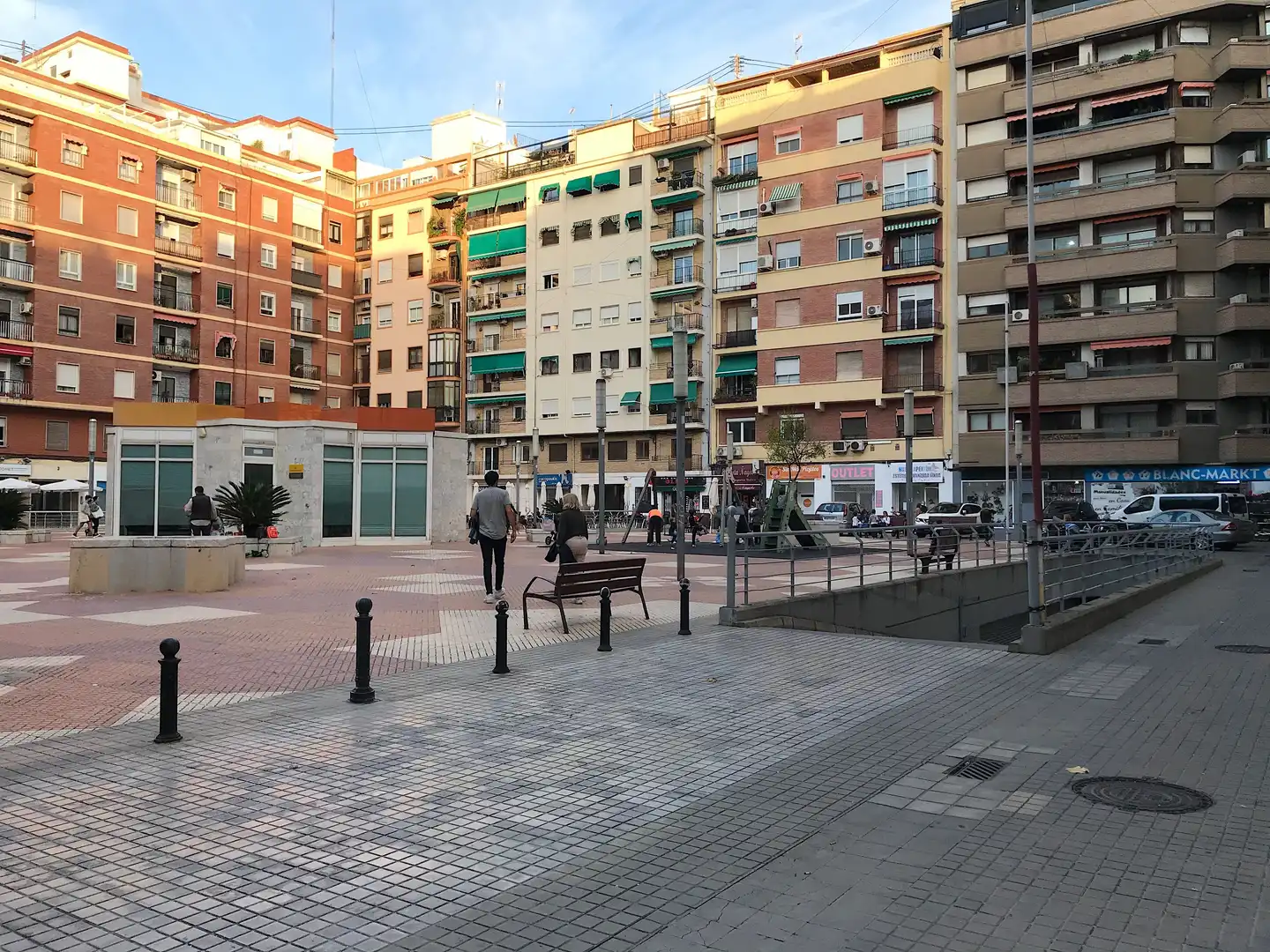 Vista exterior de Garatge en venda en Valencia