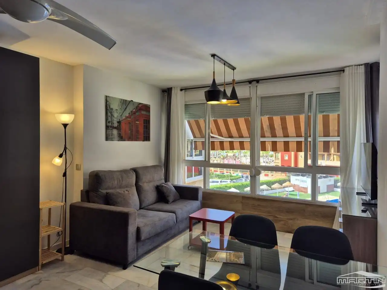 Sala de estar de Estudio de alquiler en Torrox con Aire acondicionado, Trastero y Piscina