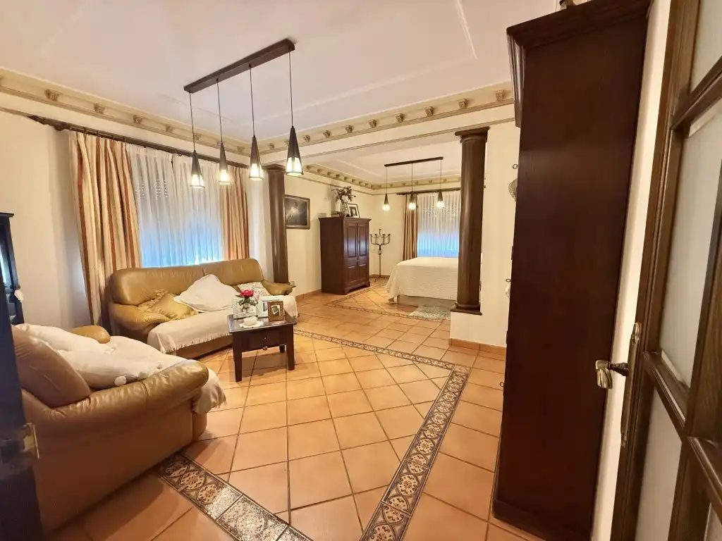 Sala de estar de Casa o chalet en venta en Carmona con Aire acondicionado y Amueblado