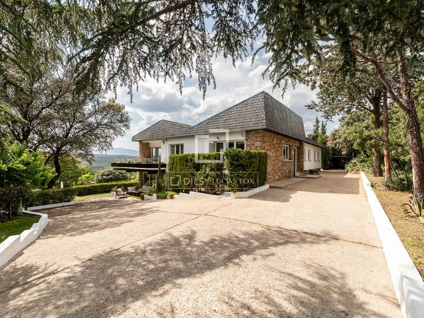 Vista exterior de Casa o chalet en venta en Torrelodones con Aire acondicionado, Jardín privado y Terraza