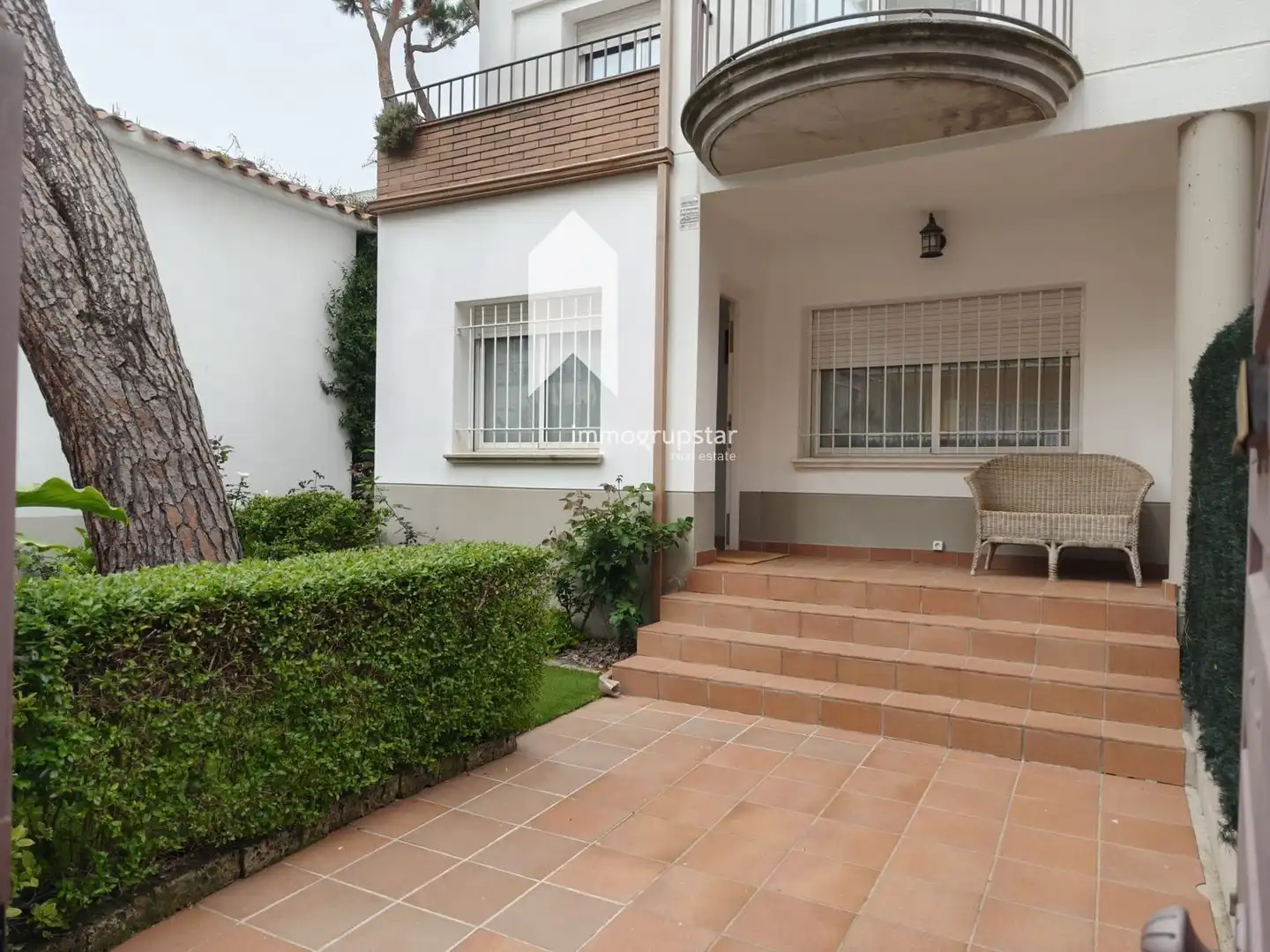 Garten von Einfamilien-Reihenhaus zum Verkauf in Castell d'Aro, Platja d'Aro i s'Agaró mit Klimaanlage, Heizung und Terrasse