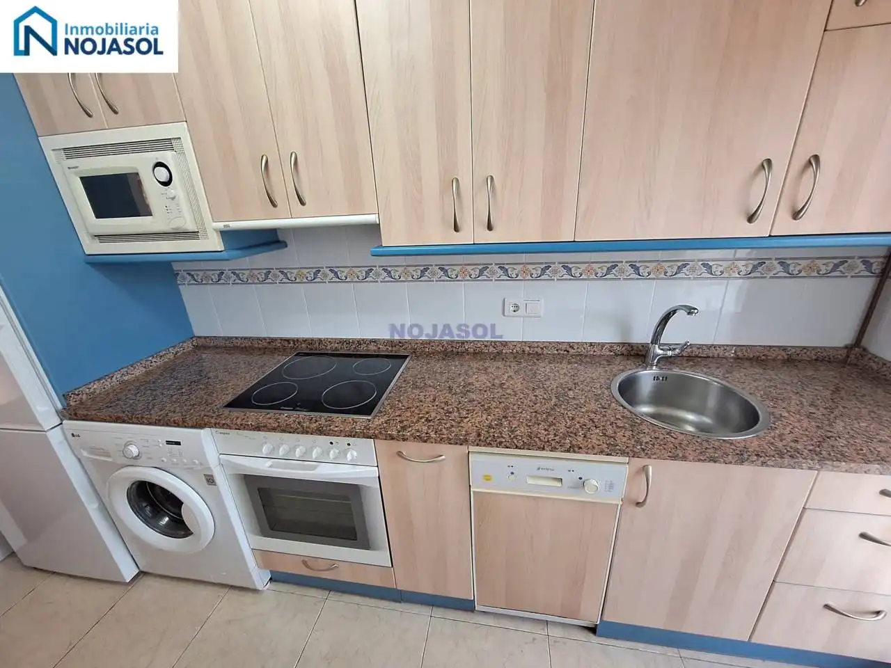 Appartement compact avec piscine à louer à Avenida Ris 32, imagen 28