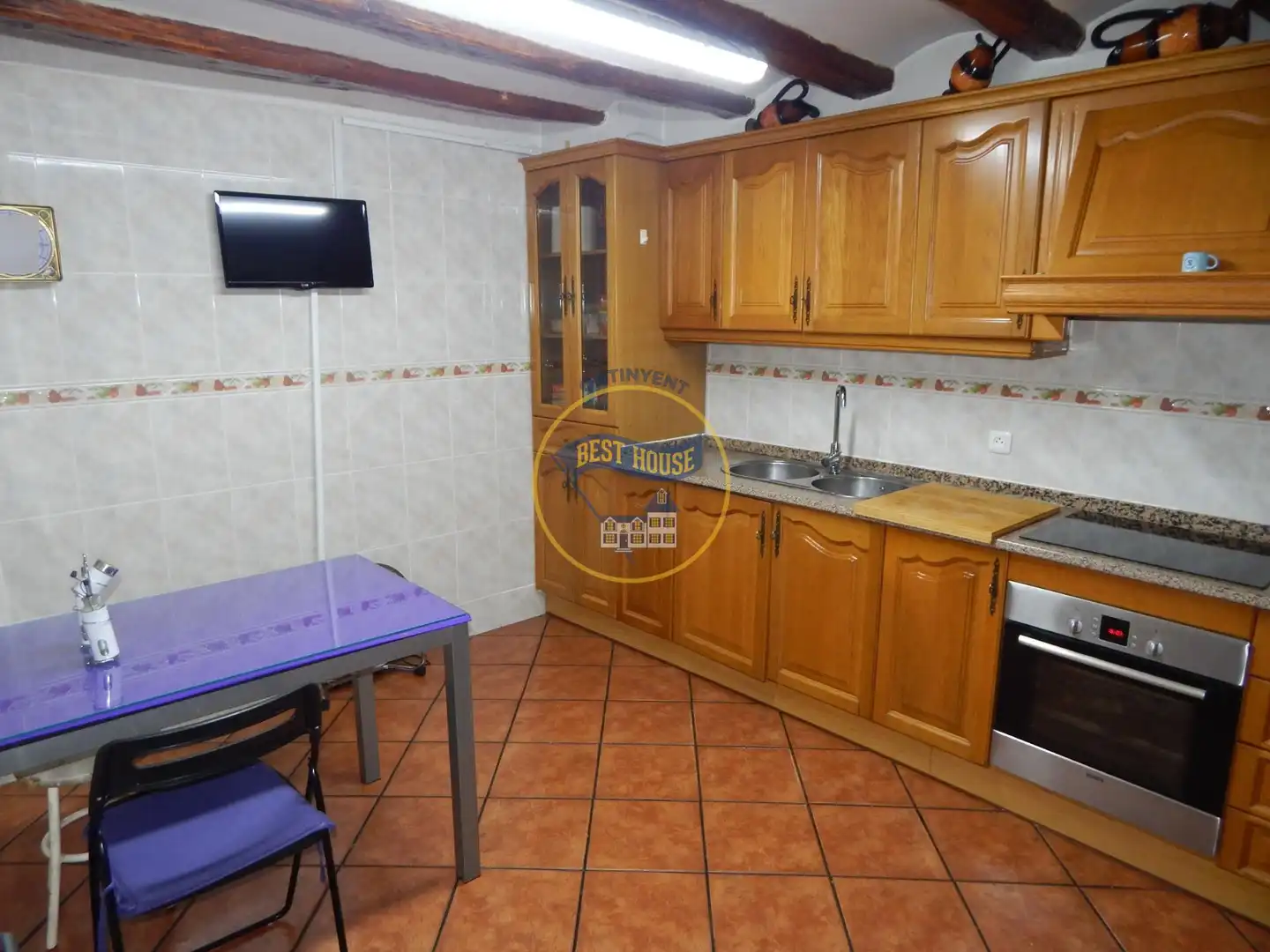 Casa amb terrassa en venda a Sant Josep - Zona Hospital